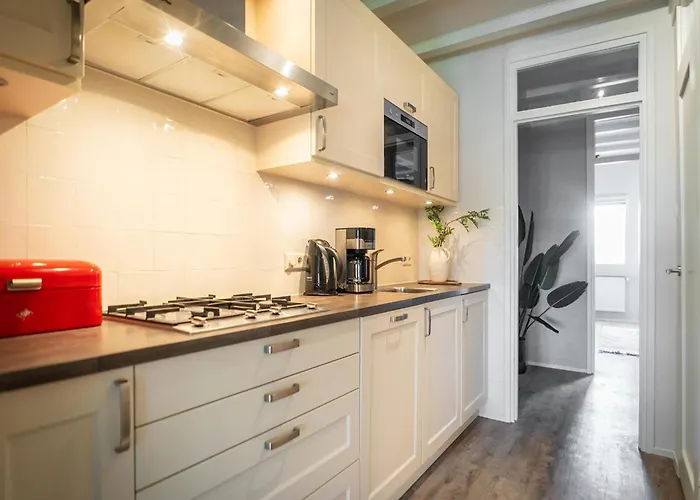 Near De Slufter בית נופש